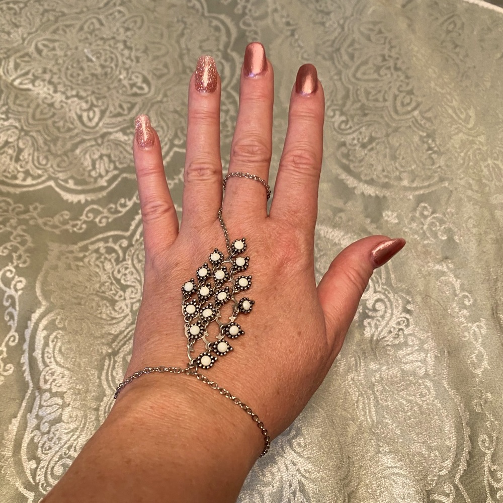 Ring bracelet